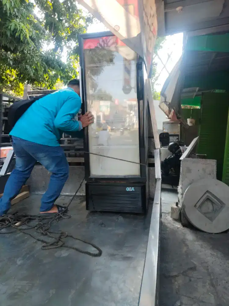 Dicari showcase rusak normal siap ambil