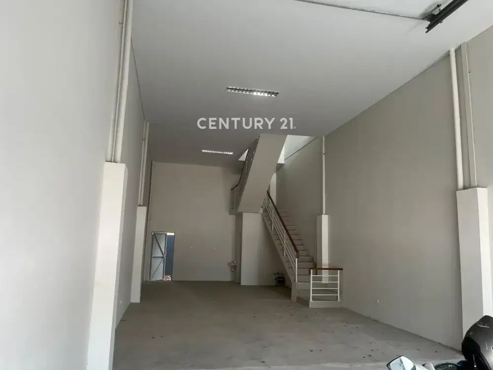 Gudang Brand New Di Bizpark Cakung 2 Lantai Sudah Ada Kanopi