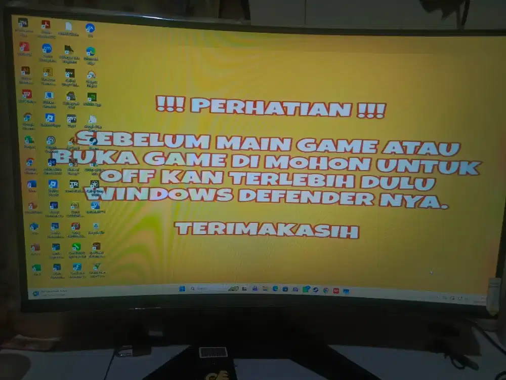 Komputer Set Gaming, monitor PC mouse dan keyboard