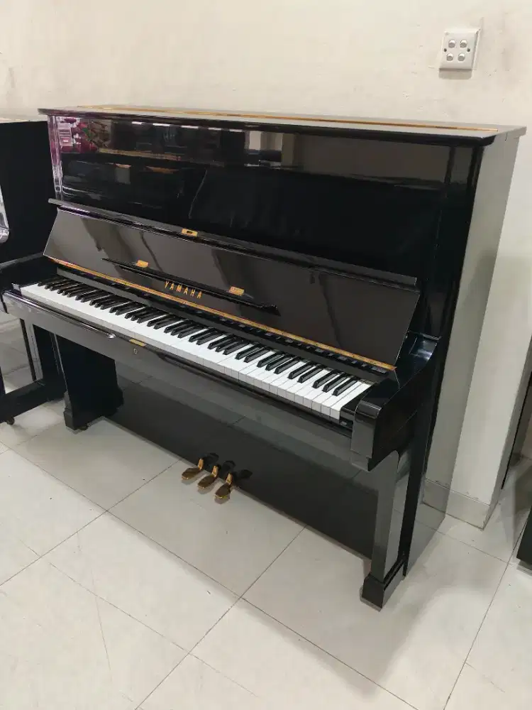 Piano upright Yamaha U-2 H Japan