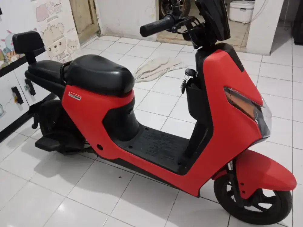 SEPEDAH LISTRIK MERK UWINFLY D60