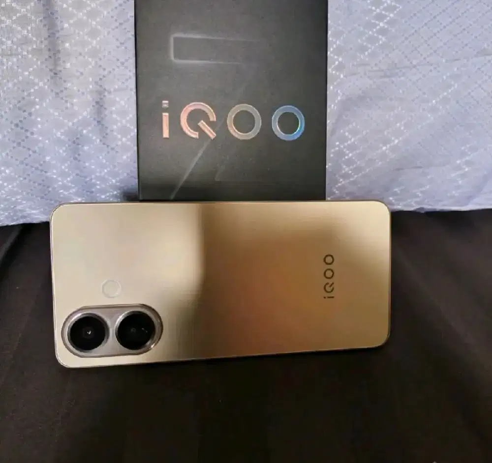 IQOO Z10R RAM 12GB INTERNAL 256GB FULLSET