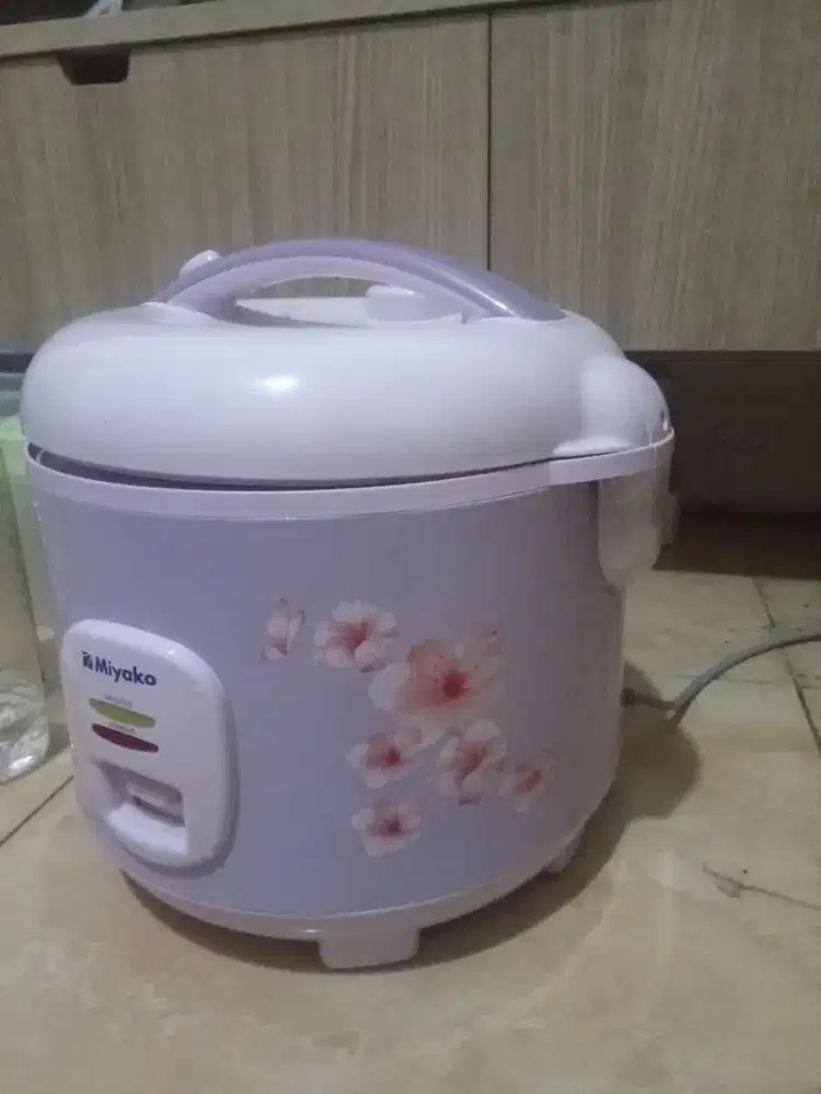 Dijual cepat rice cooker