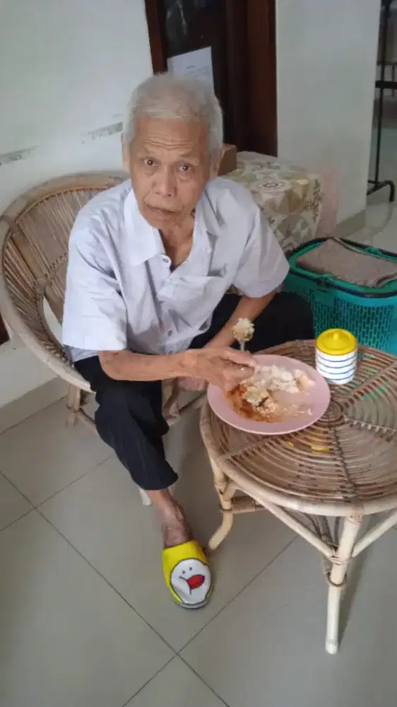 Cari orang jaga bapak alzheimer + art
