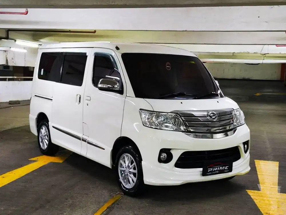 FULL ORI‼️LIKE NEW‼️Daihatsu Luxio 1.5 X Automatic 2017