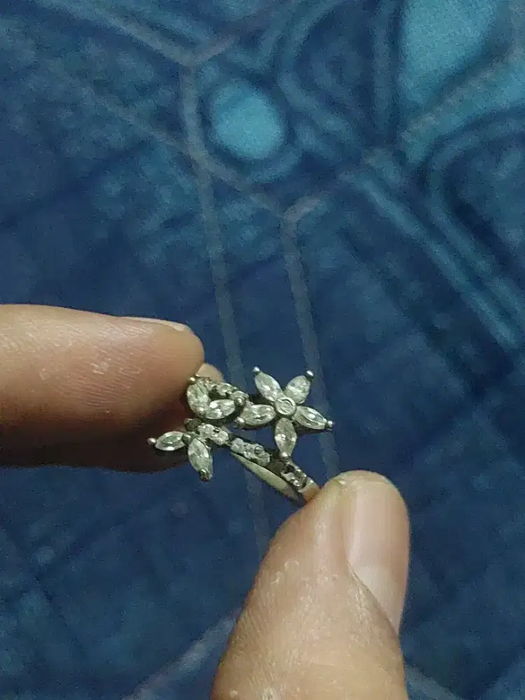 Cincin perak cewe