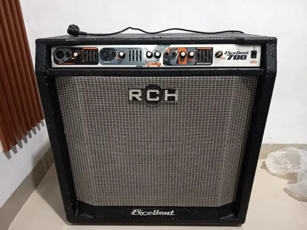 Ampli keyboard RCH Excelent 700