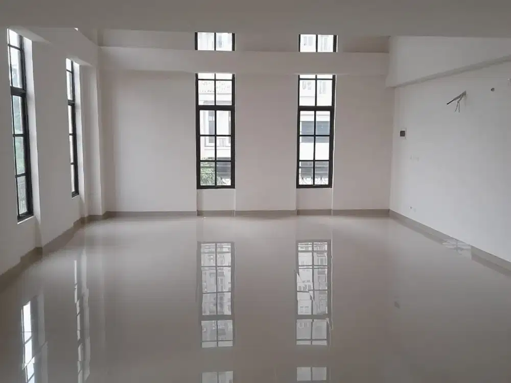 Turun Harga Nyungsep 2.3 M - Ruko Badan 3 Lantai di Podomoro Cimanggis Depok