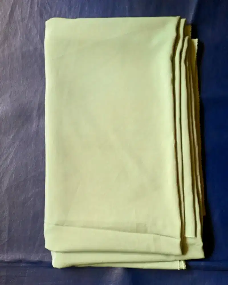Kain untuk seragam tebal