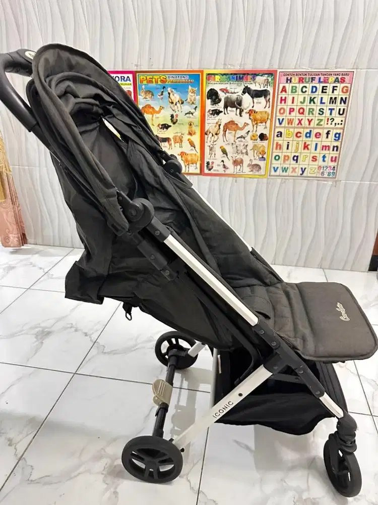 Stroller bekas bisa dilipat