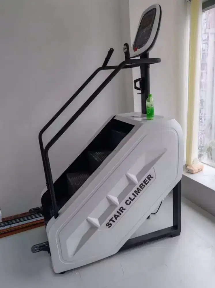 Stair climber premium gym