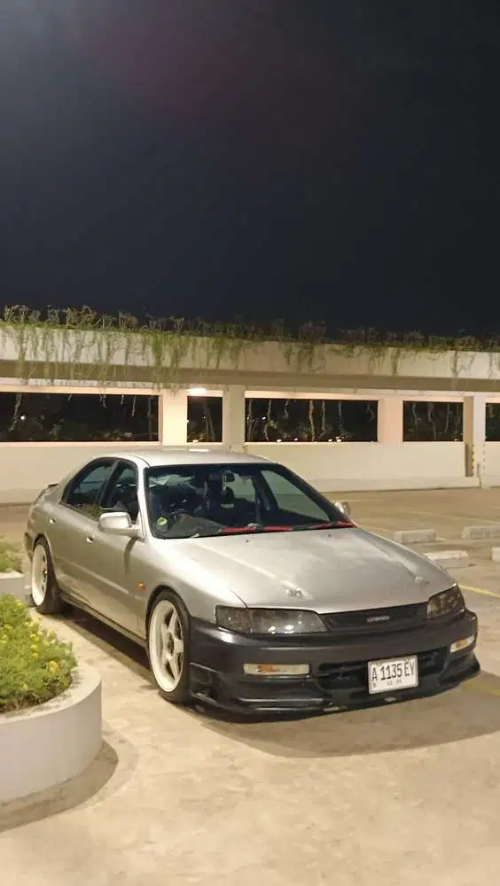 Honda Accord SV4 1997 (Cielo Vtec)