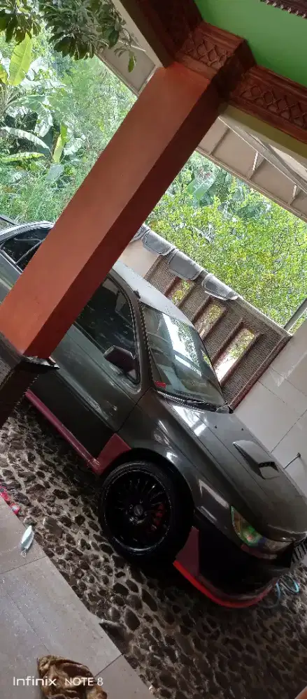 Mitsubishi lancer dangan