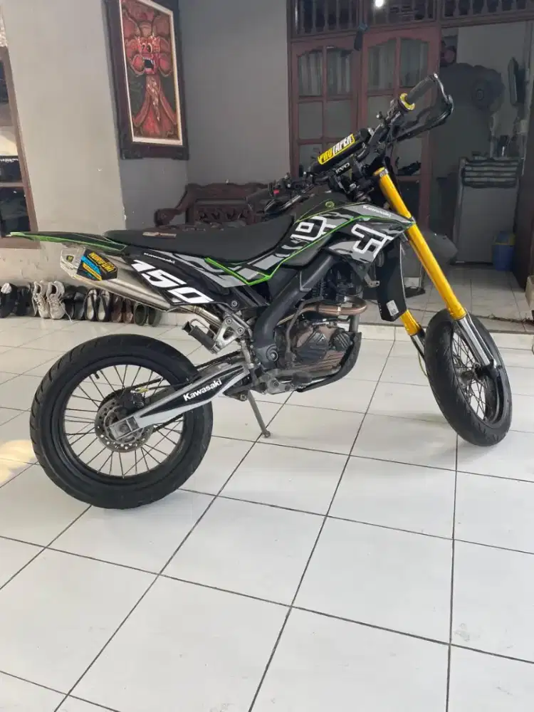 D tracker super moto 2012