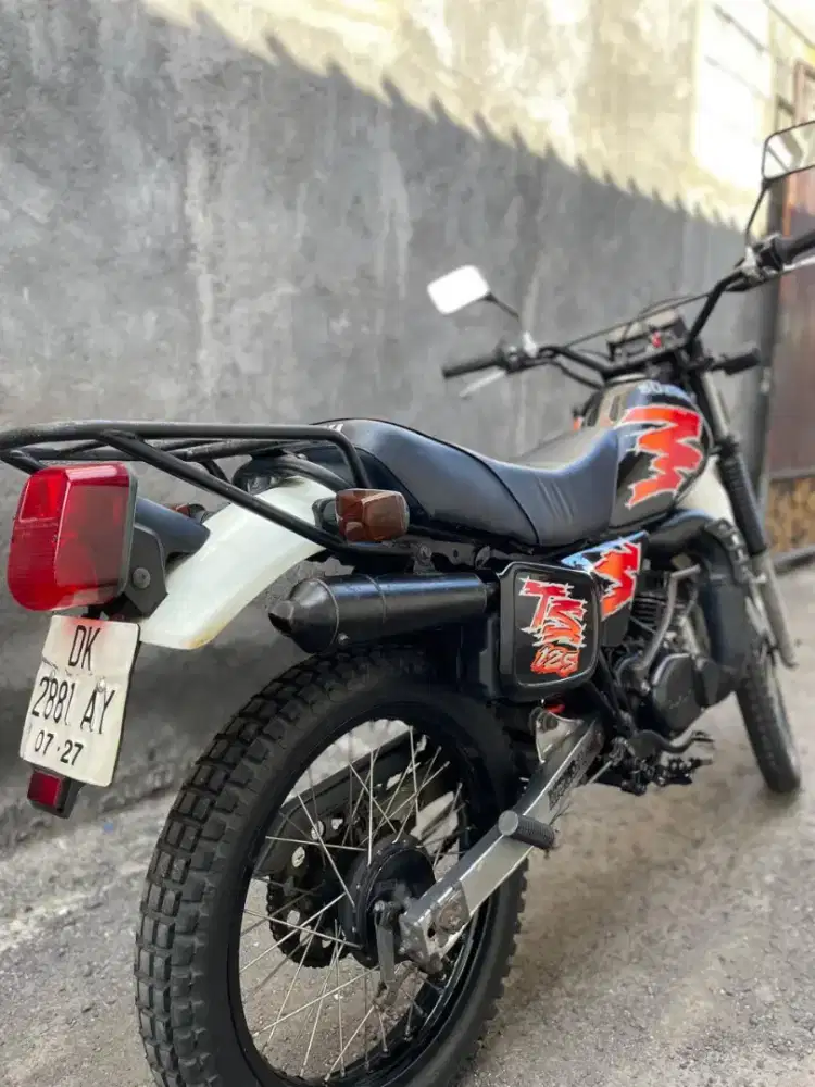Suzuki TS 2002  asli Bali
