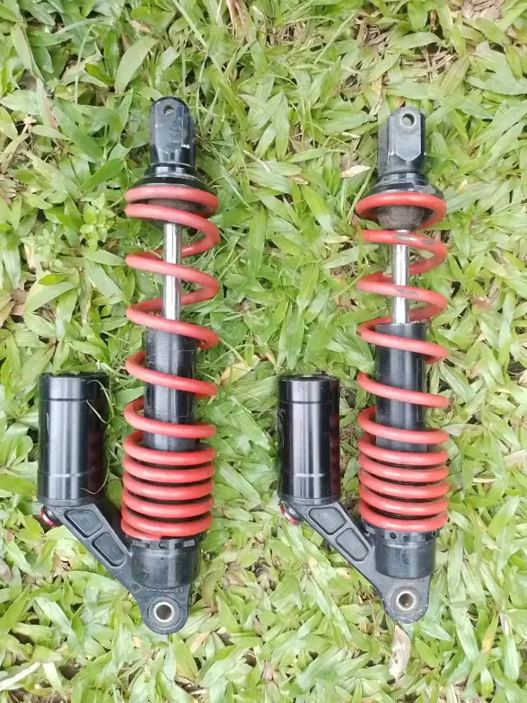Sok belakang nmax old