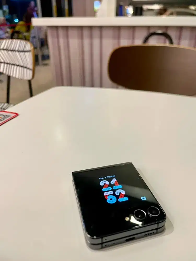 SAMSUNG FLIP 5 512GB SEIN ( hp aja )