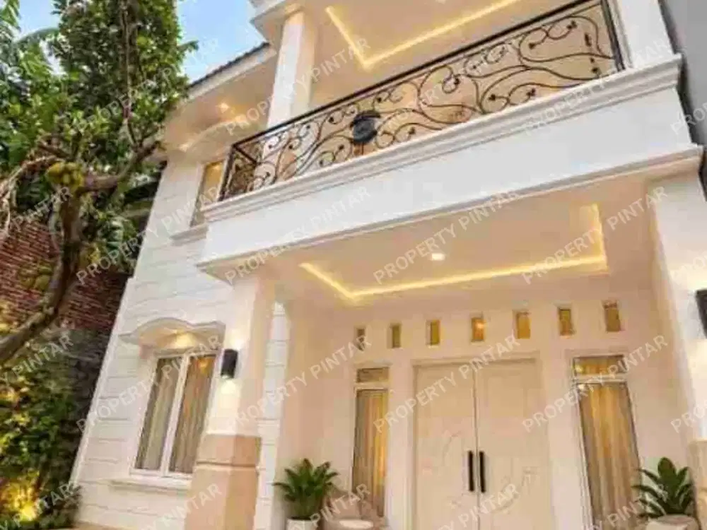 DI JUAL RUMAH BESAR TANAH LUAS TERIMA SIAP HUNI AKSES MOTOR DI CONDET JAKTIM