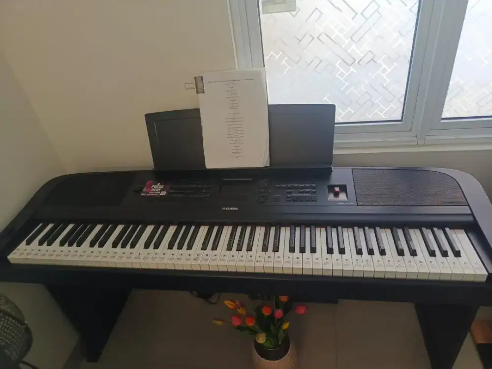 Keyboard Yamaha DGX 670