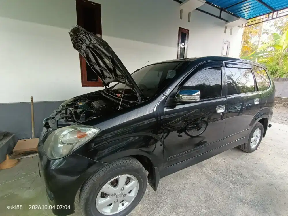 Dijual mobil Avanza G