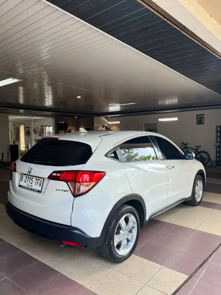 HRV E CVT AT 2016