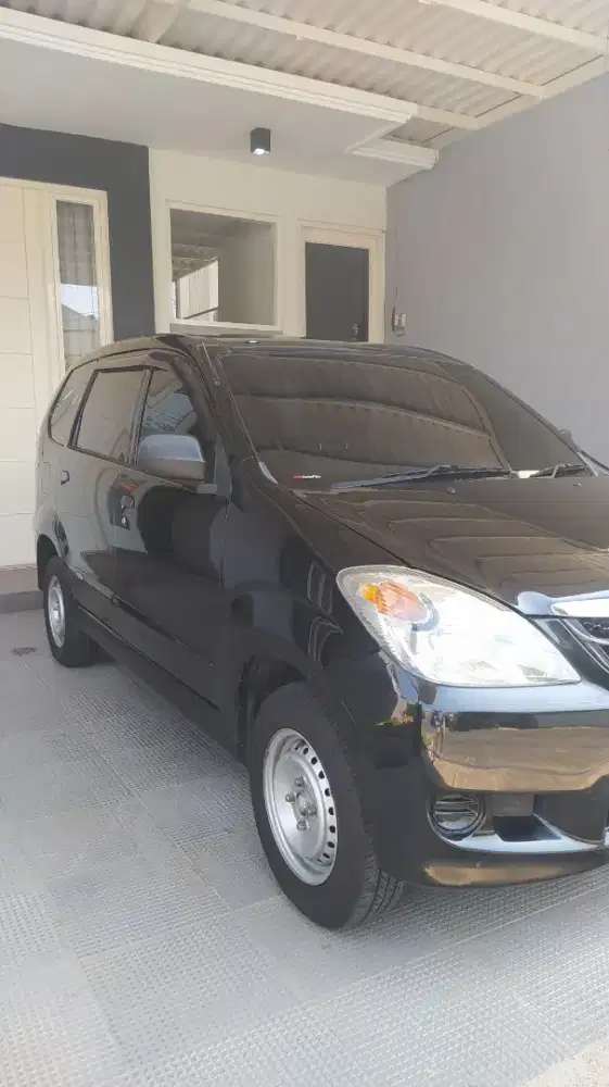 Daihatsu Xenia Xi