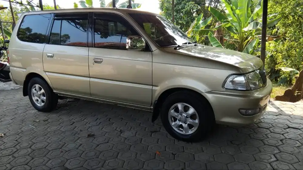 kijang Lgx 2004 kuning metalik