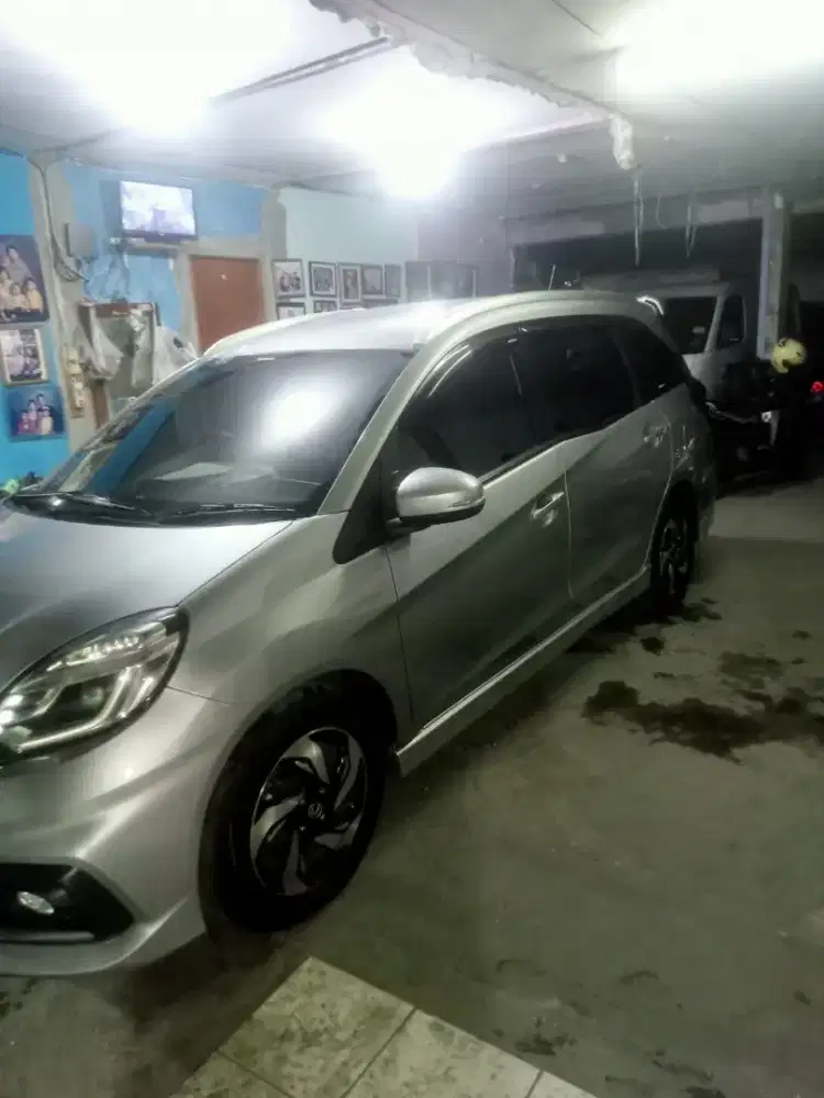 HONDA MOBILIO RS. AT.   17