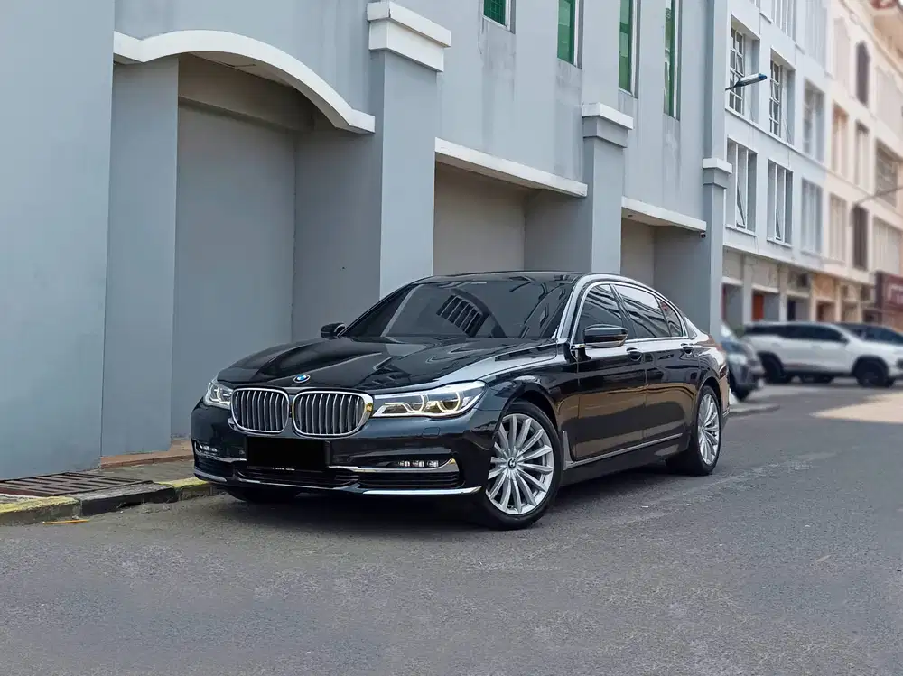 Bmw 740Li Pure Excellence Rival ls500 s450 , like new