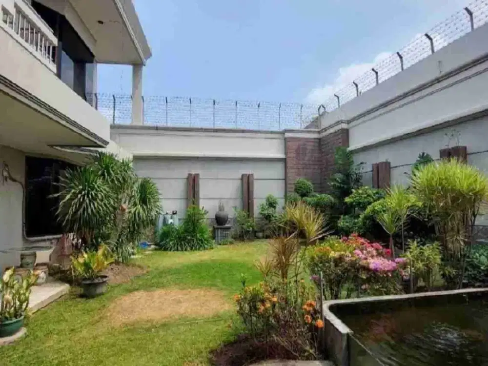 Dijual dan disewakan rumah dukuh Kupang