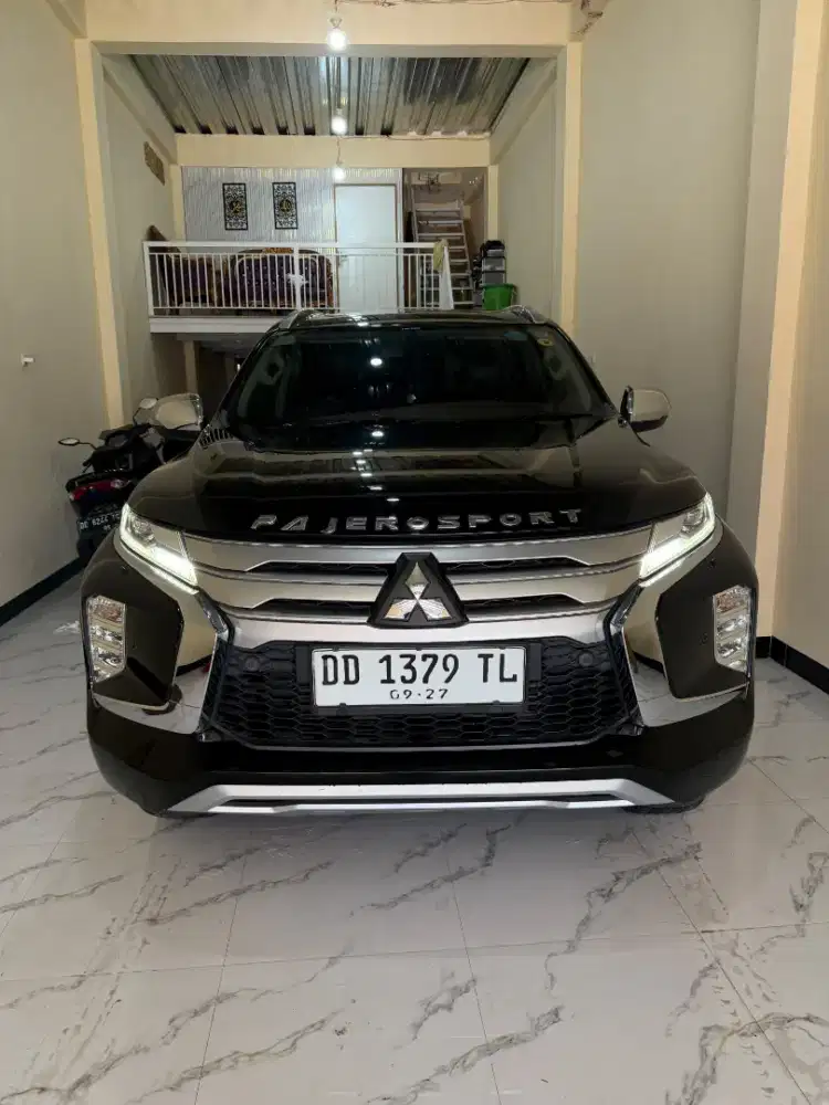 Pajero sport Dakar 4x2 tahun 2022