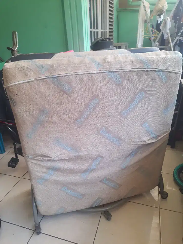 Jual tempat tidur lipat Dunlopillo