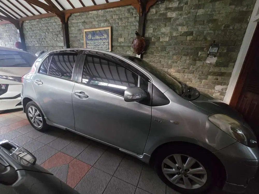 Toyota Yaris 2011 Bensin