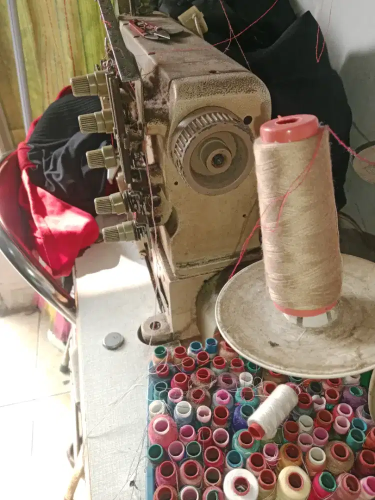 Mau jual mesin kam jahit