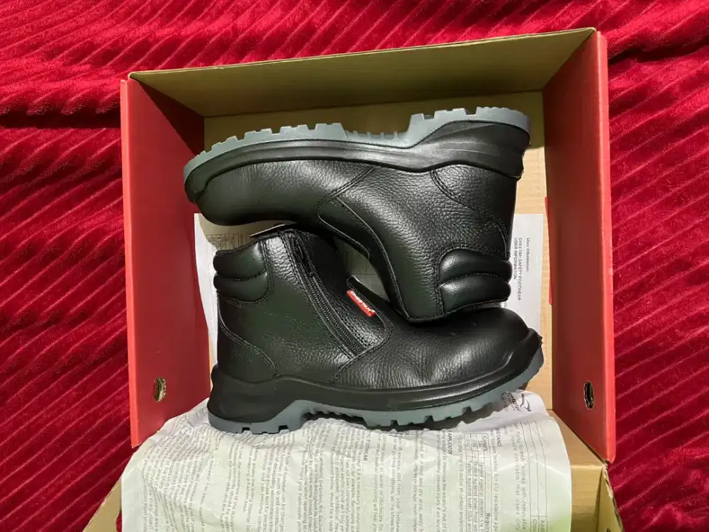 SEPATU SAFETY WEAR (cheetah)