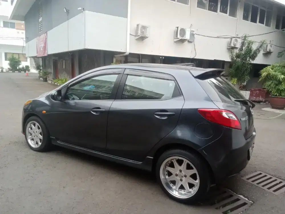 Mazda 2 HB R MT 2011