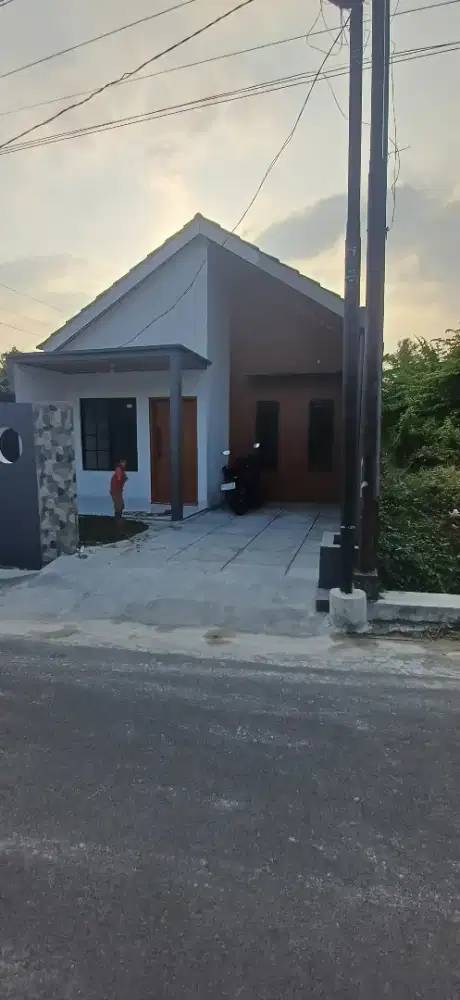 Di kontrakan rumah