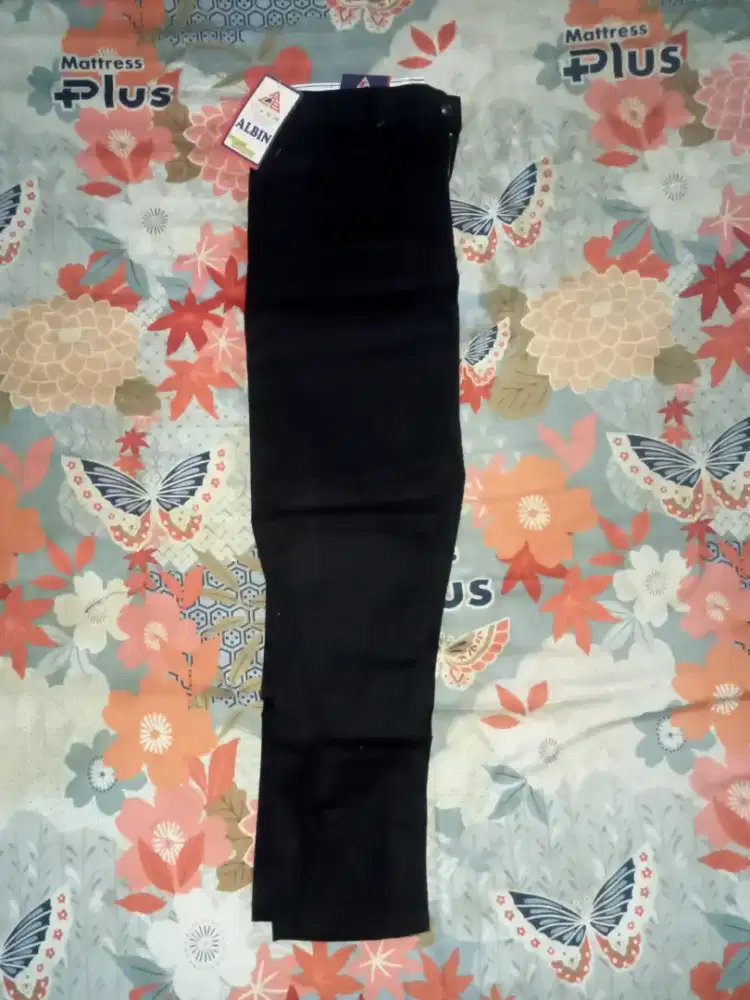 celana chinos slimift