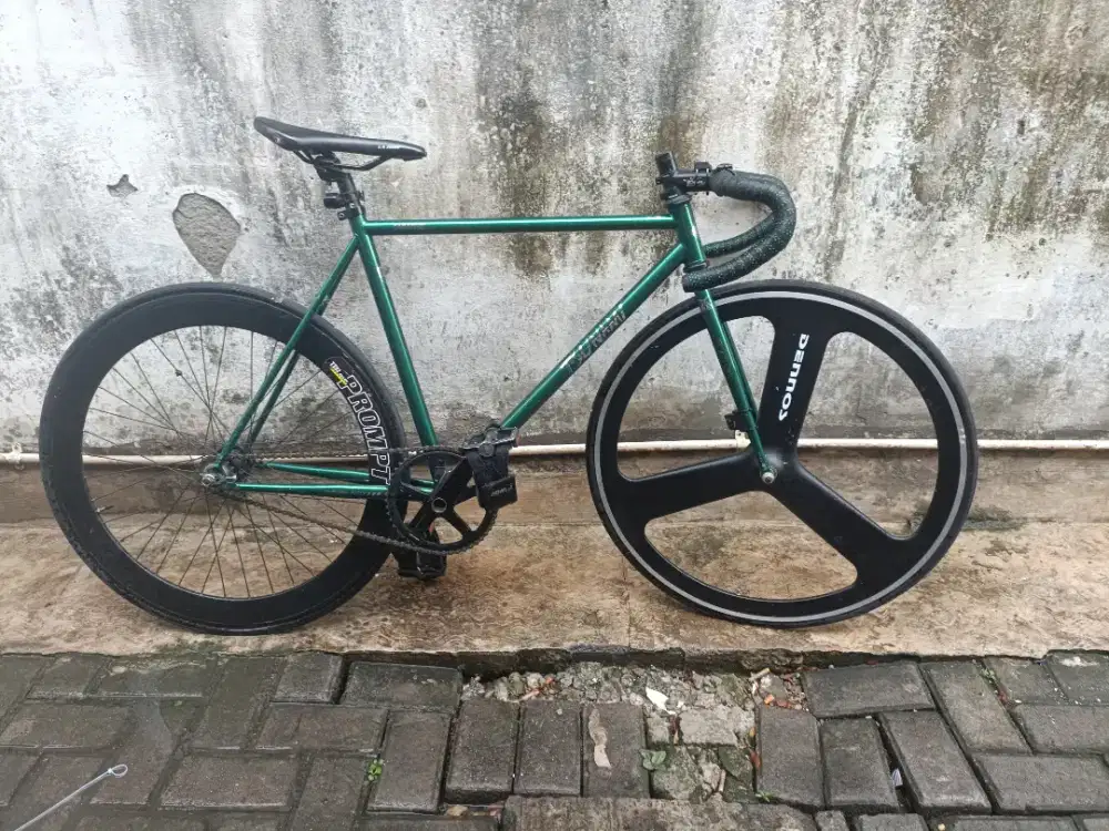 Sepeda Fixie Tsunami SNM4130