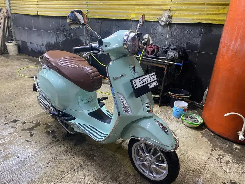 VESPA PIAGIO IGET 150 km3rb