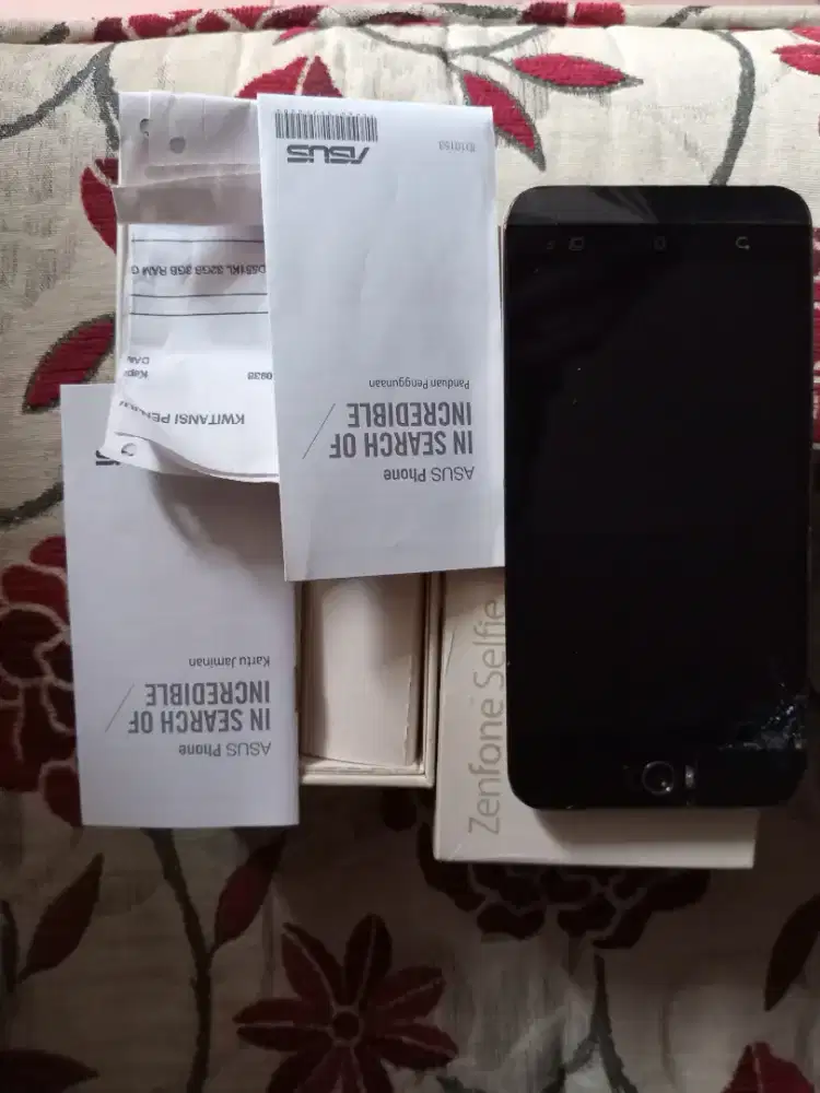 Asus zenfone selfie Z00UD
