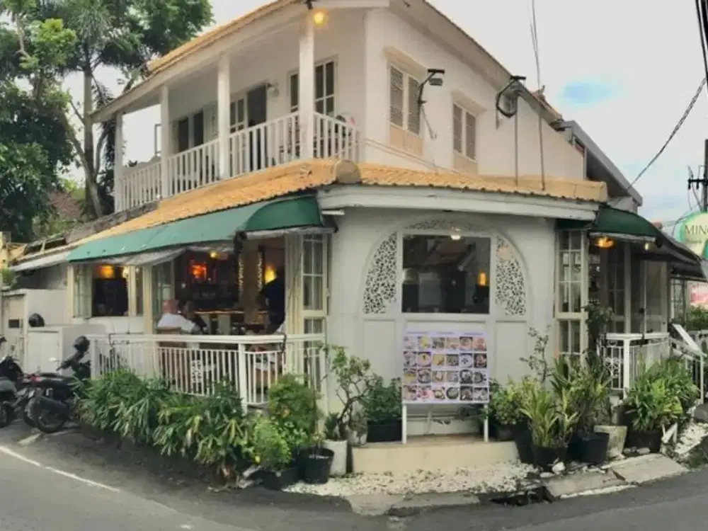 RUKO EX RESTO DI BERABAN KEROBOKAN BADUNG