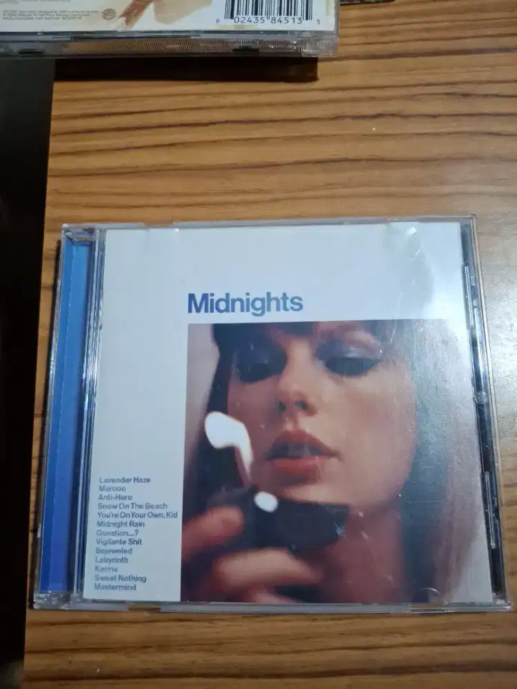 MIDNIGHTS TAYLOR SWIFT ALBUM CD PRELOVED