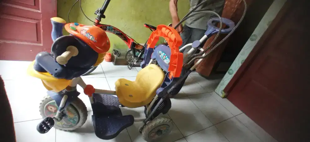 Sepeda bayi roda 3  2 fungsi