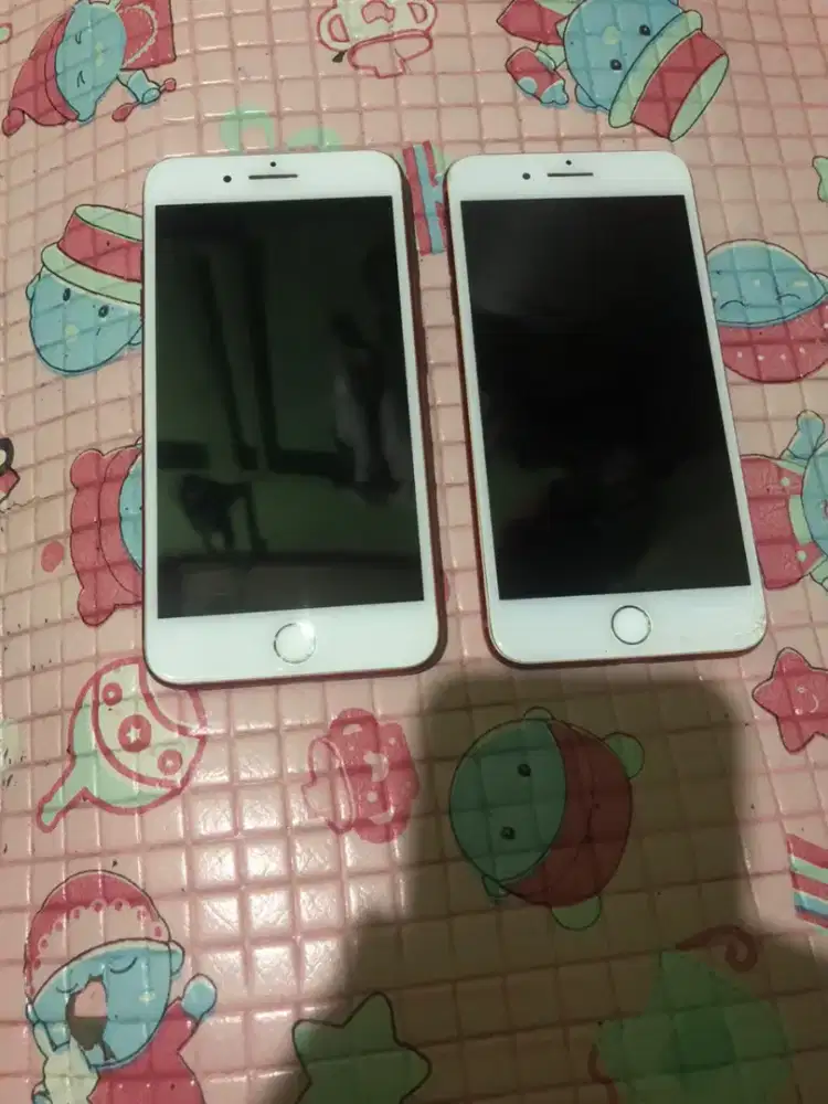 iPhone 7 plus dijual ada dua kondisi mati total sama minus retak
