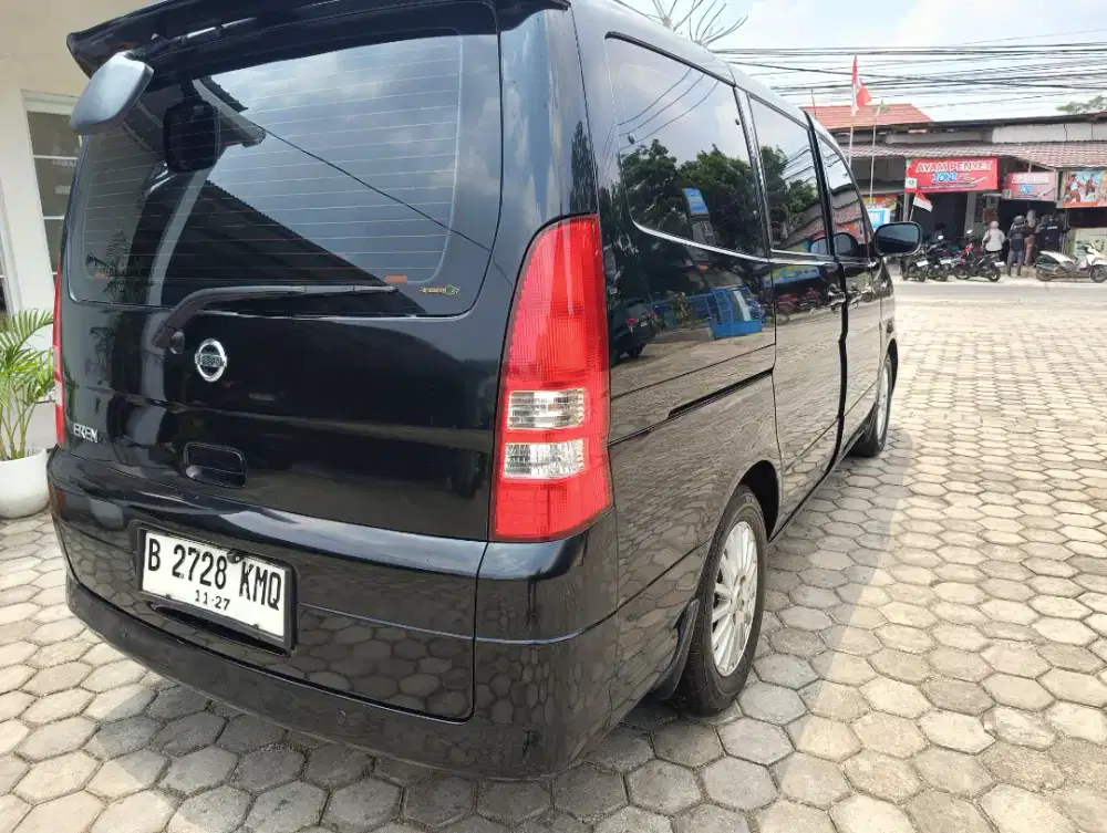 Dijual murah mobil cocok buat keluarga besar