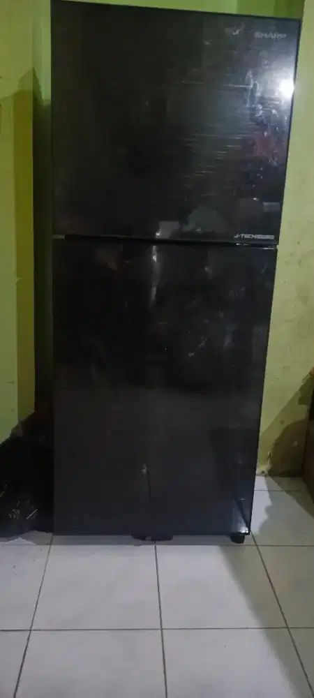 Kulkas Sharp 2 pintu