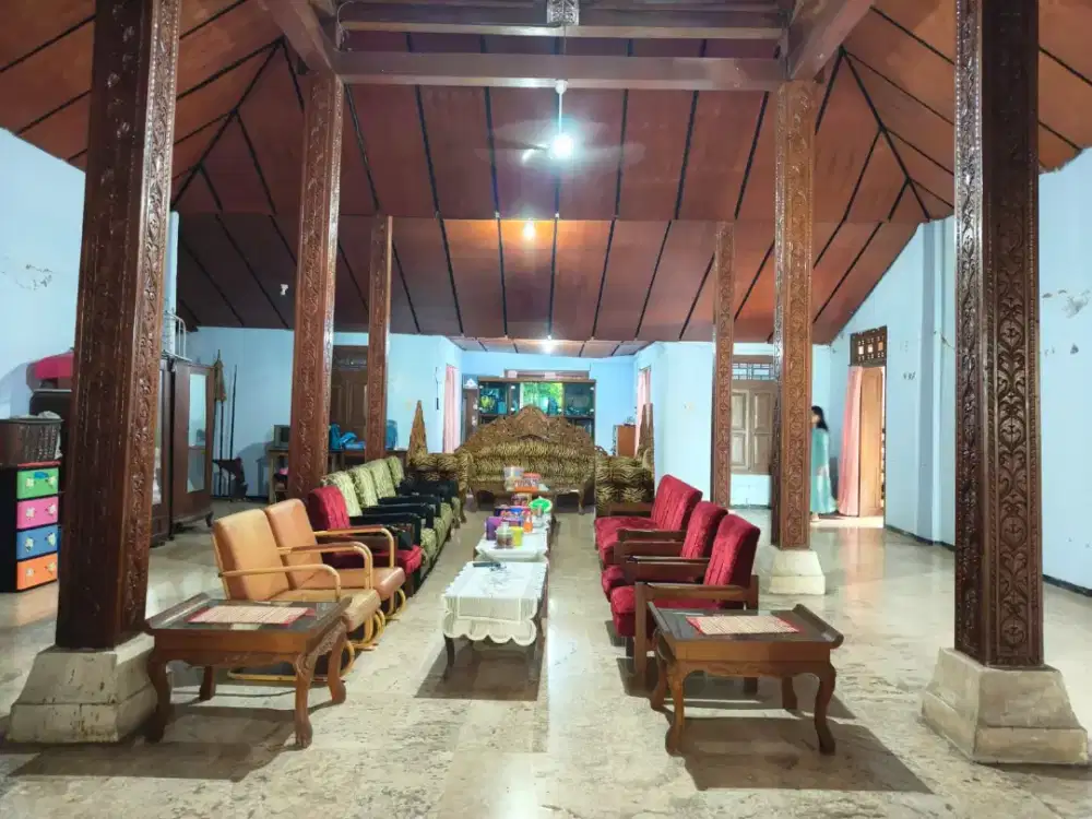 DIJUAL RUMAH +TANAH STRATEGISDI PONOROGO - POTENSI KOMERSIAL TINGGI