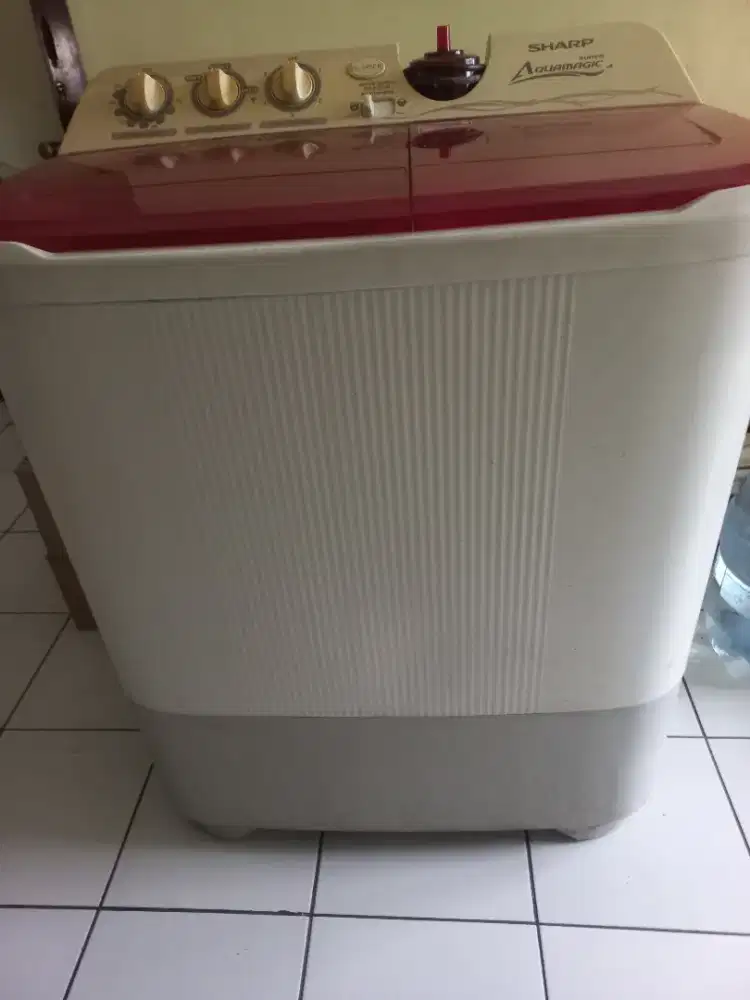 Mesin cuci 2 tabung sharp