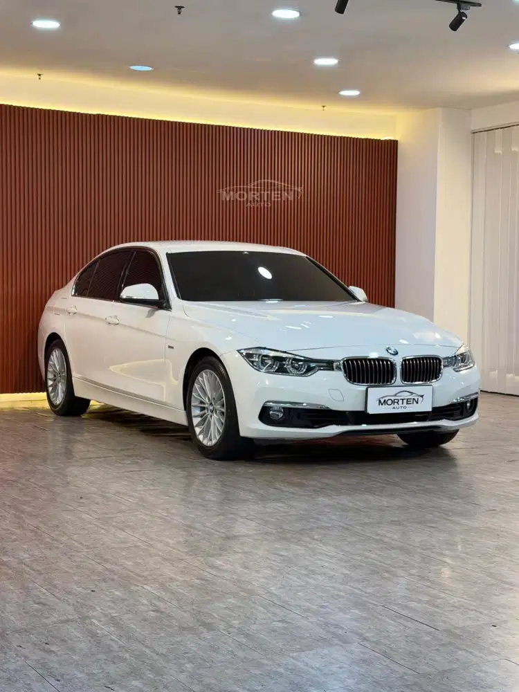 BMW 320i Luxury F30 LCi 2018 Odo 56 Ribu Record Antik Bergaransi 2 Thn